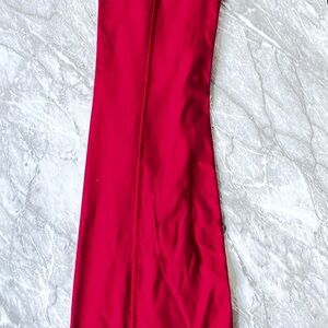 Lululemon discontinued red yoga pants